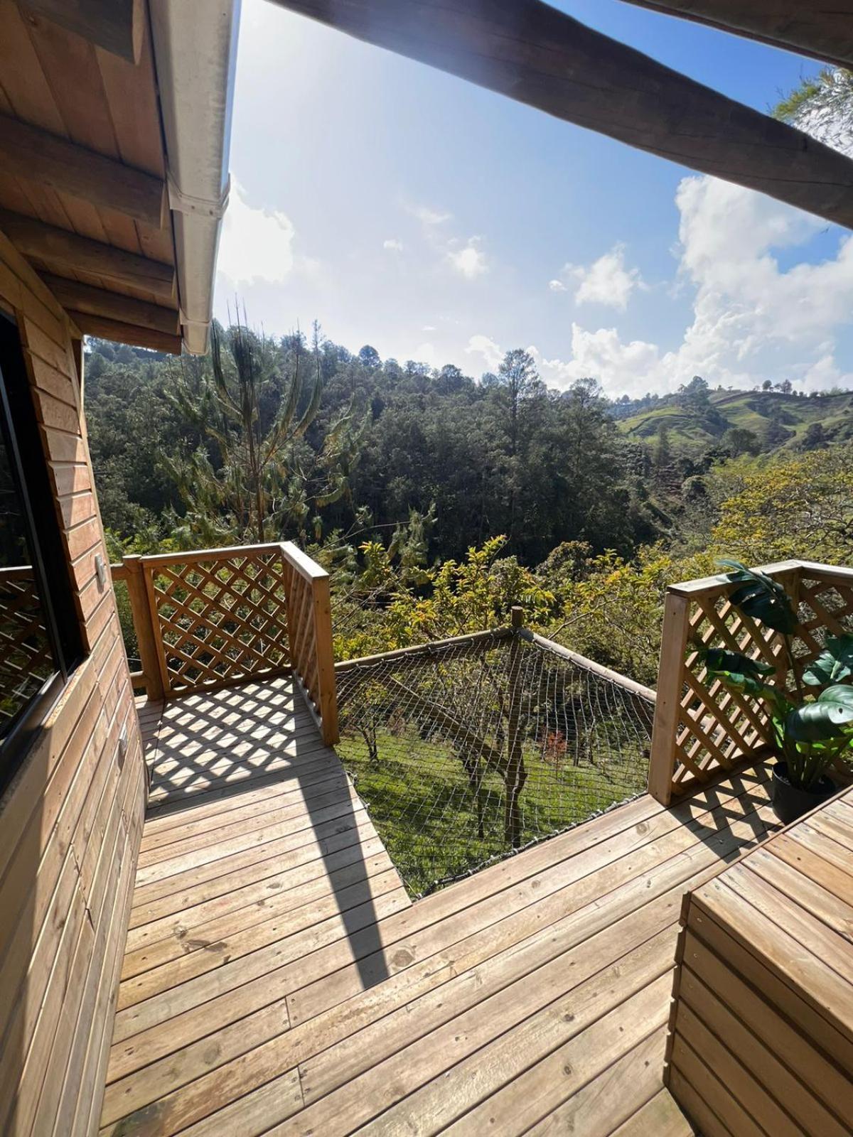 Cardinal Glamping Hotel Guatapé Exterior foto
